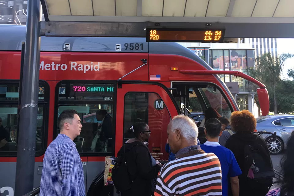 720 Bus at Vermont and Wilshire